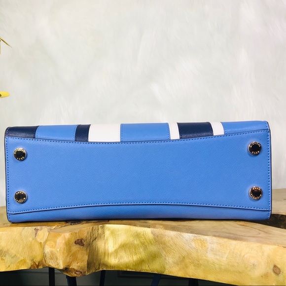 Michael Kors Karla Medium EW Satchel - Picture 5 of 8